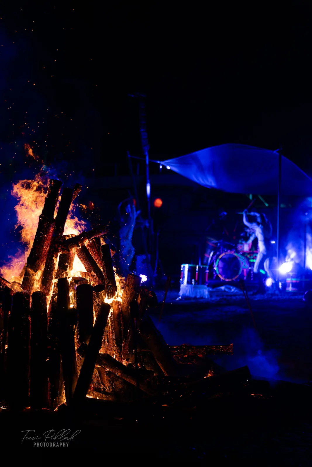 Bonfire and Silver Ulvik's drums on Ancient Lights Night